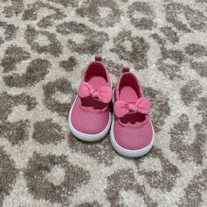 Pink baby shoes